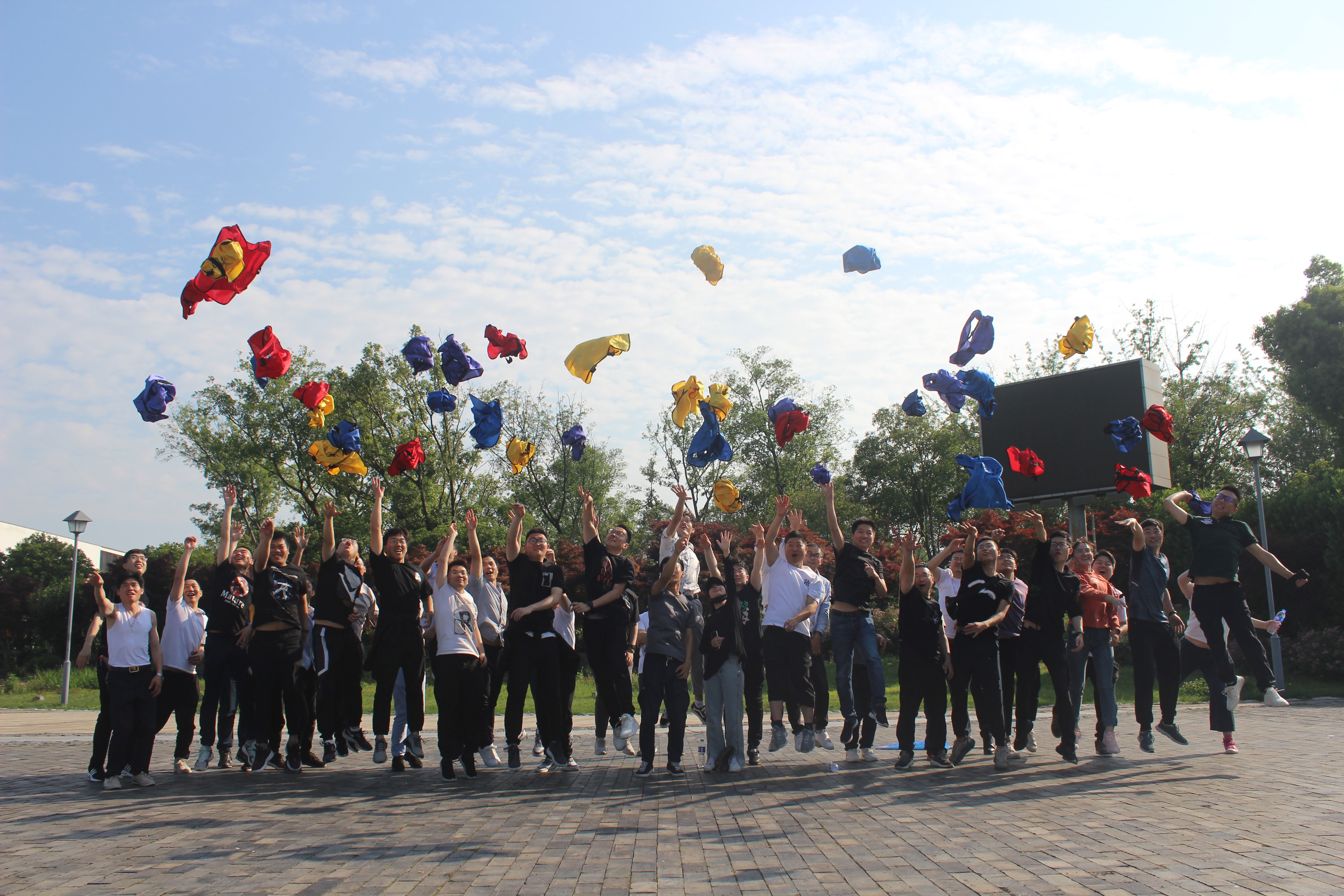 “激情挑戰(zhàn)，同心同行，熔煉團(tuán)隊(duì)，共創(chuàng)未來” 亨通智能第三屆拓展訓(xùn)練圓滿成功(圖7)